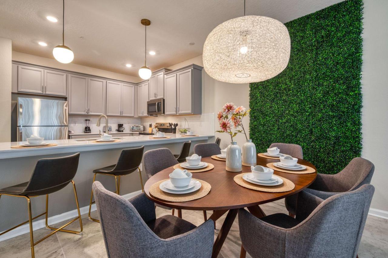 Pleasant Home With Lake View And Themed Bedroom Orlando Exteriör bild