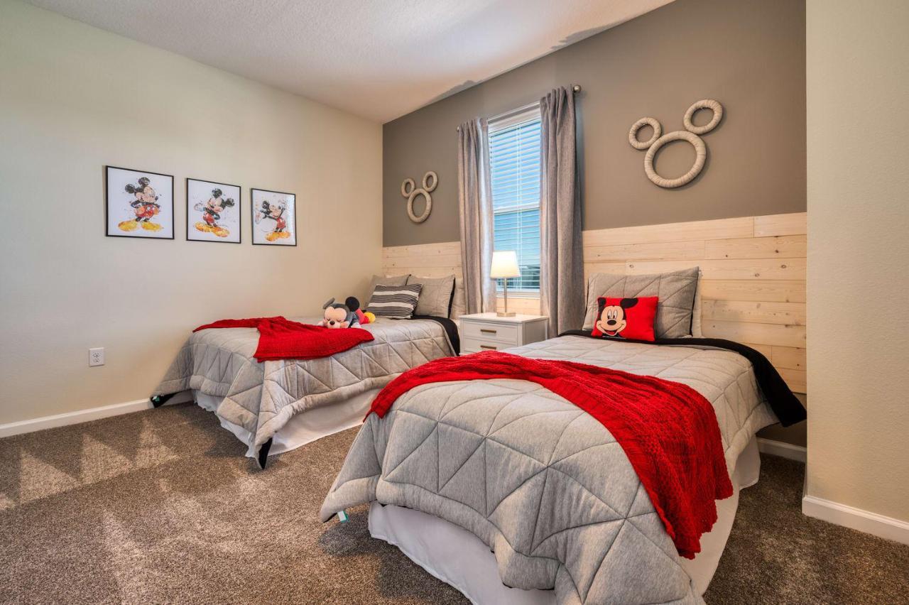 Pleasant Home With Lake View And Themed Bedroom Orlando Exteriör bild